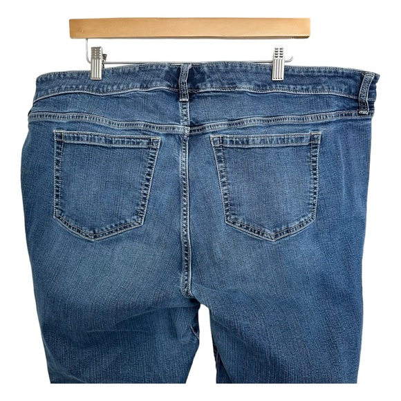 Torrid Slim Boot Cut Denim Jeans Medium Wash 5 Pocket Zip & Button Size 22S - Picture 6 of 12